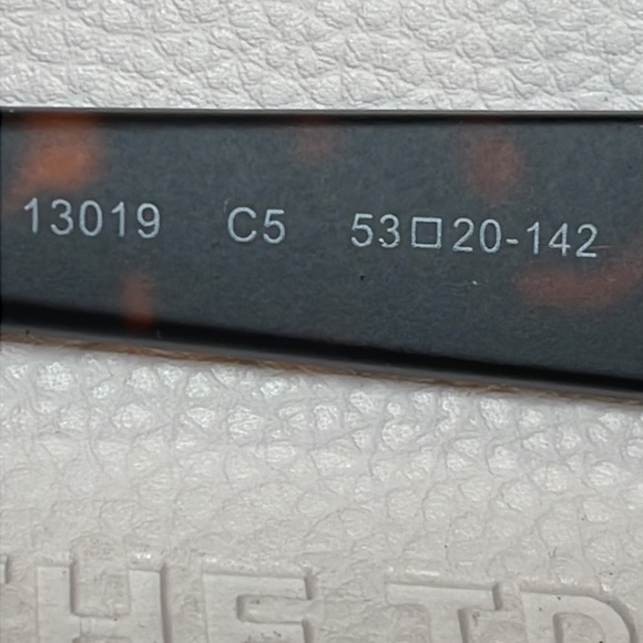 Own The Trend Sunglasses. Brown/Amber Print. NEW IN CASE - Picture 5 of 9